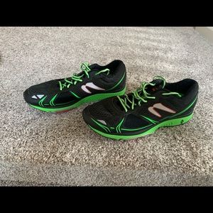 Men’s Newton Motion V Running Shoes